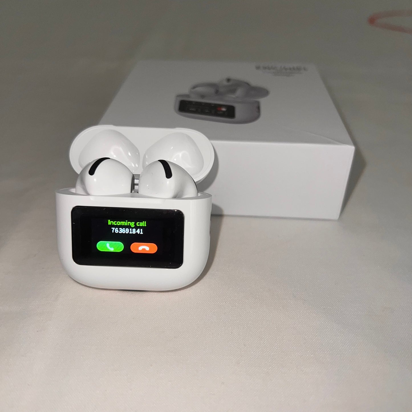AirPods 4 Ă©cran tactile